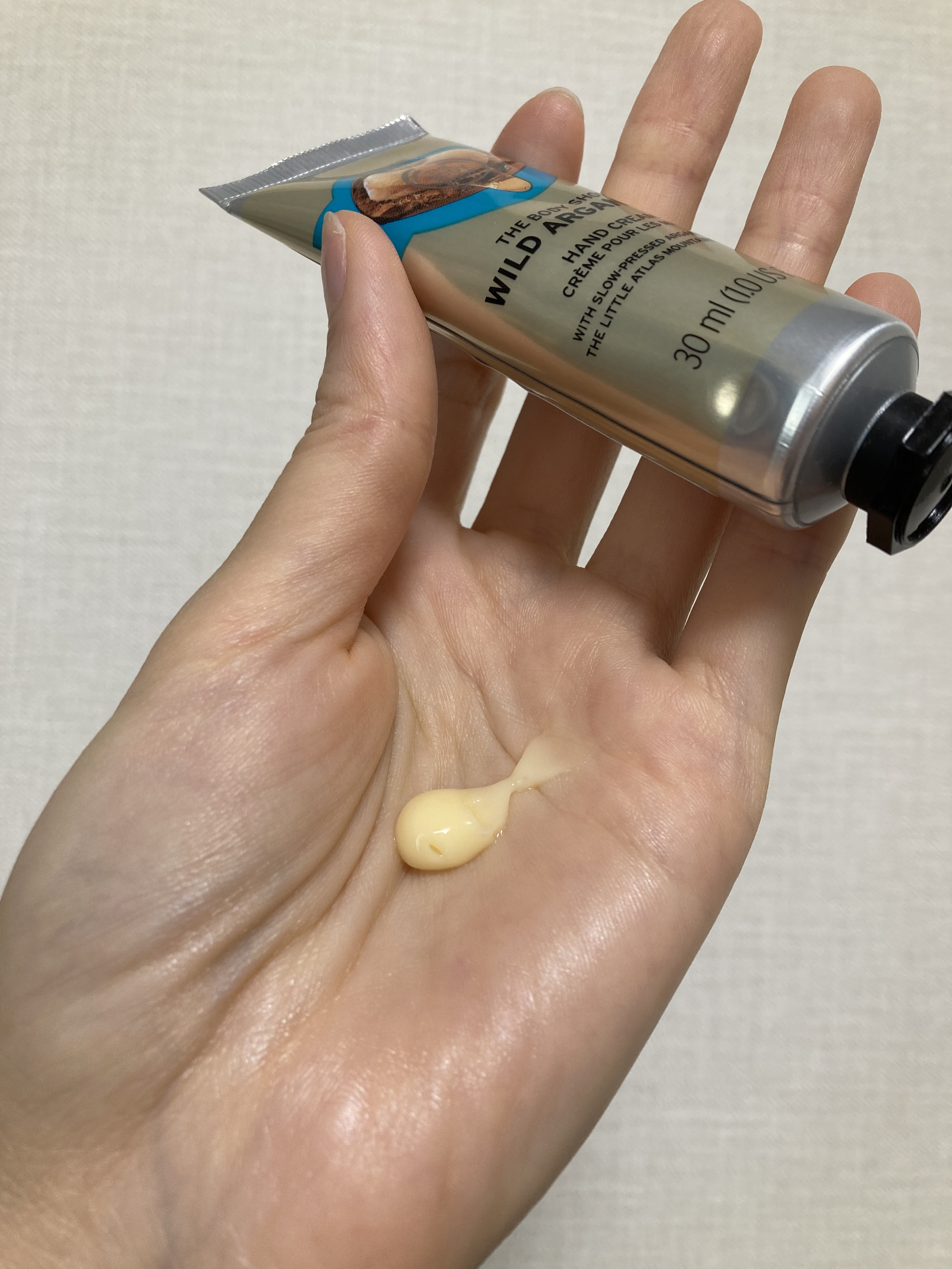 ハンドクリーム ワイルドアルガン/THE BODY SHOP/ハンドクリームを使ったクチコミ（3枚目）