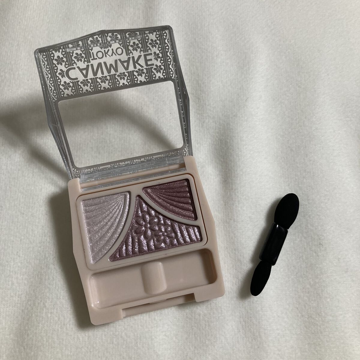 ジューシーピュアアイズ/キャンメイク/アイシャドウパレットを使ったクチコミ（2枚目）