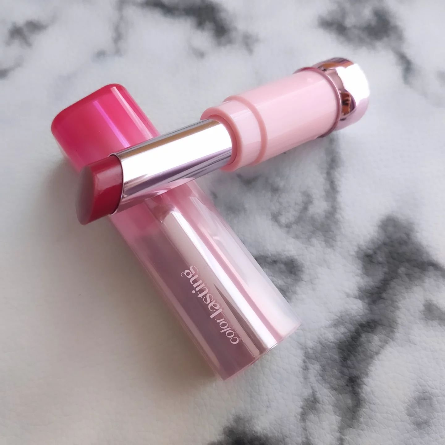 カラーラスティンググロウスティック/ETUDE/口紅を使ったクチコミ（2枚目）