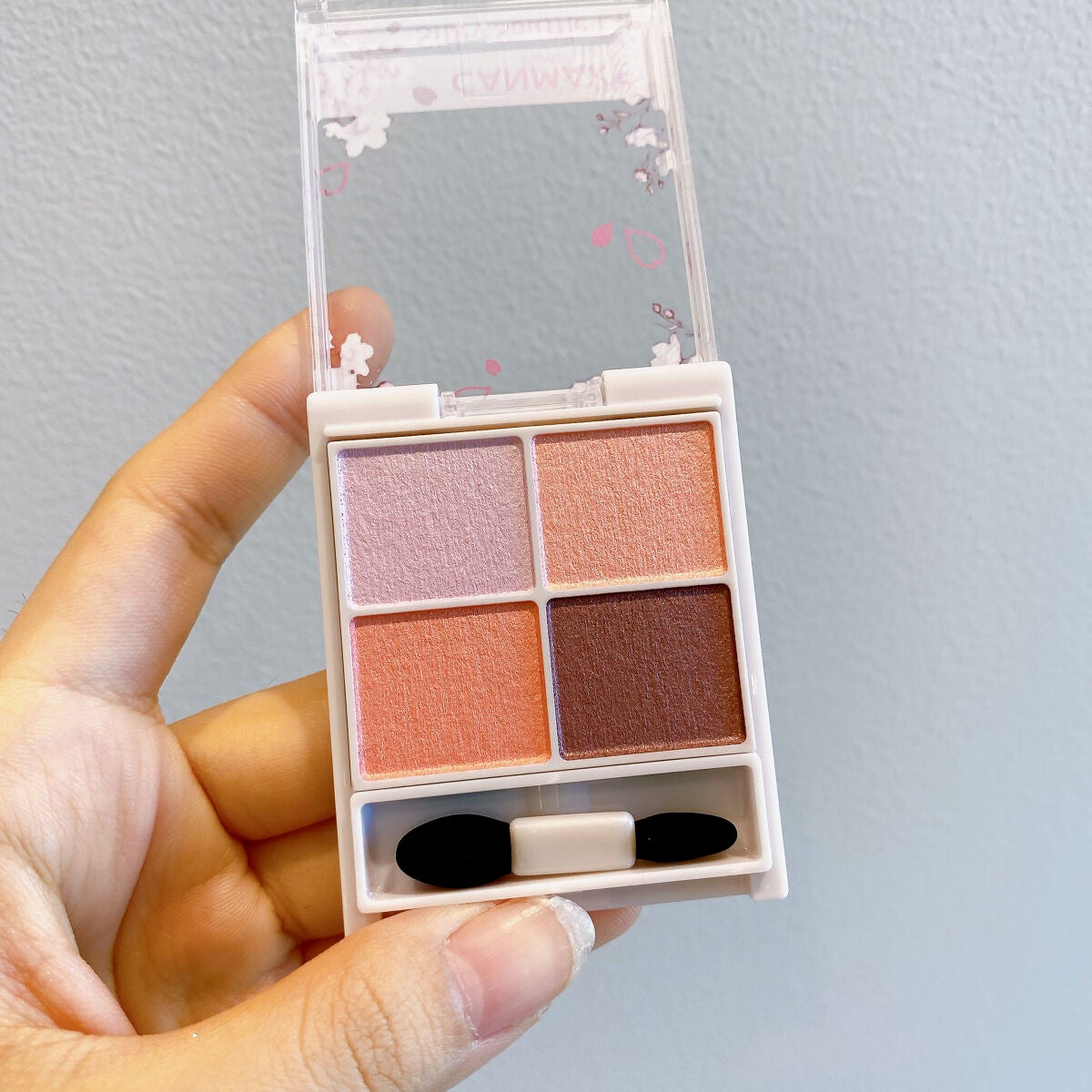 シルキースフレアイズ/キャンメイク/アイシャドウパレットを使ったクチコミ(2枚目)