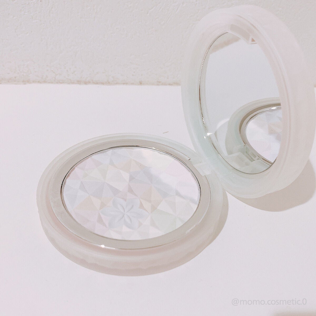 AQ オーラ リフレクター/DECORTÉ/プレストパウダーを使ったクチコミ(2枚目)