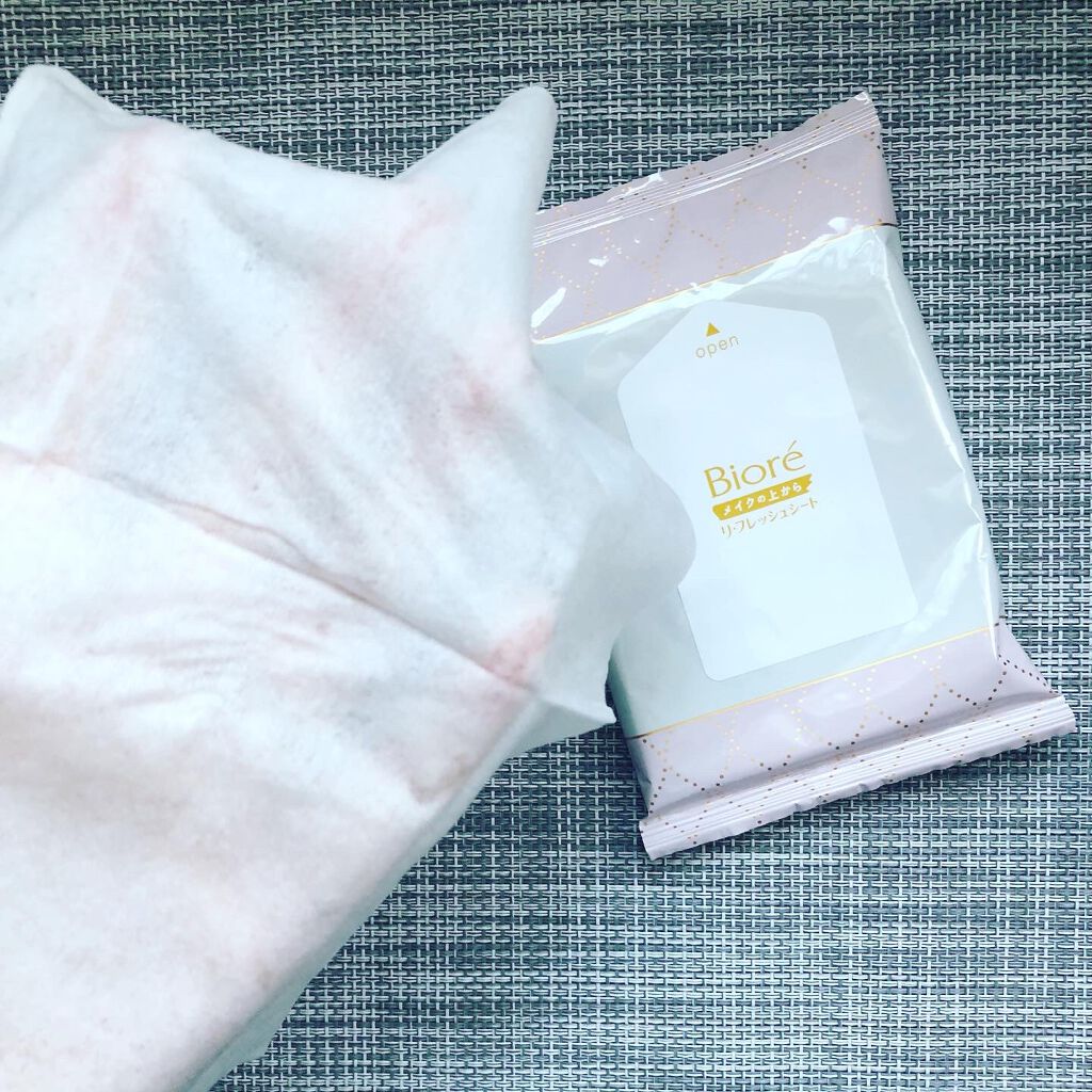 メイクの上からリフレッシュシート うるおいしっとりタイプ/ビオレ/フェイスシートを使ったクチコミ(4枚目)