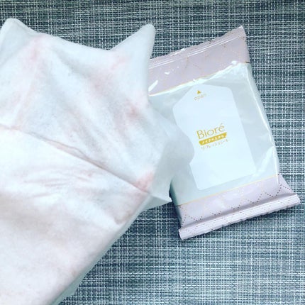 メイクの上からリフレッシュシート うるおいしっとりタイプ/ビオレ/フェイスシートを使ったクチコミ(4枚目)