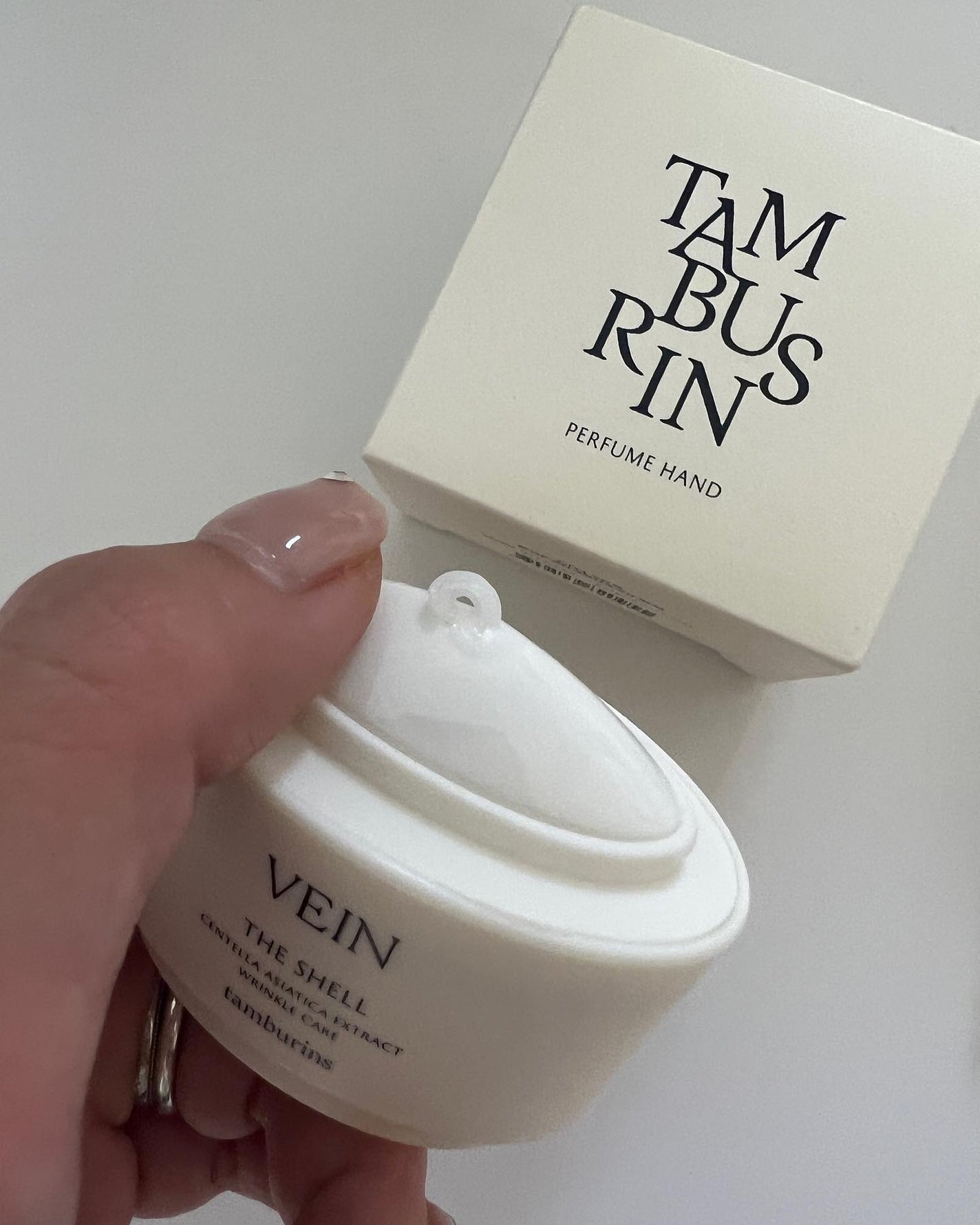 THE SHELL PerfumeHANDCREAM/tamburins/ハンドクリームを使ったクチコミ(4枚目)