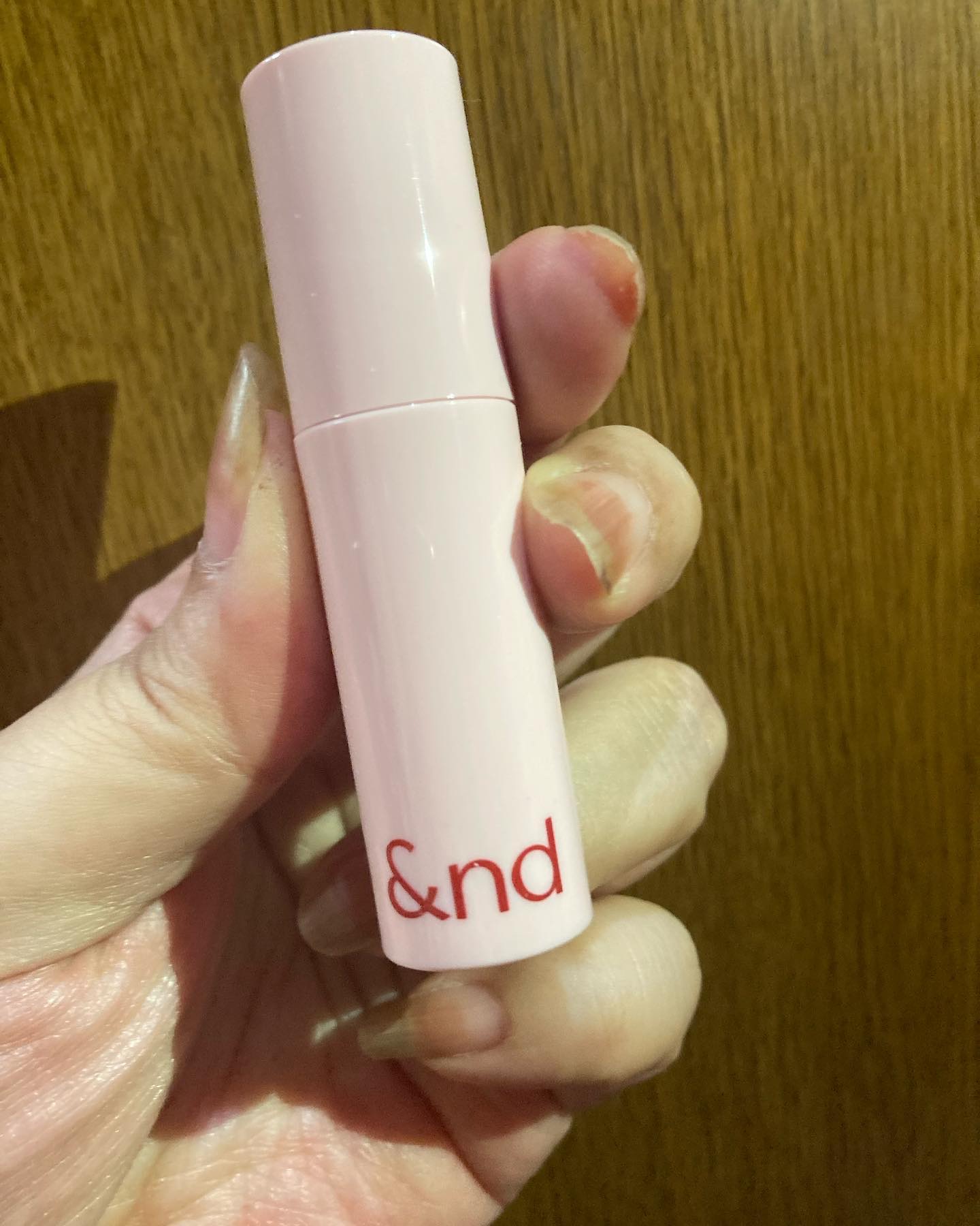 アンドバイロムアンド　グラッシーボムティント BR03 ココアブラウン/&nd by rom&nd/リップティントを使ったクチコミ（3枚目）