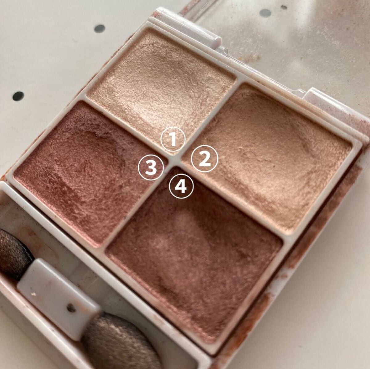 シルキースフレアイズ/キャンメイク/アイシャドウパレットを使ったクチコミ(2枚目)