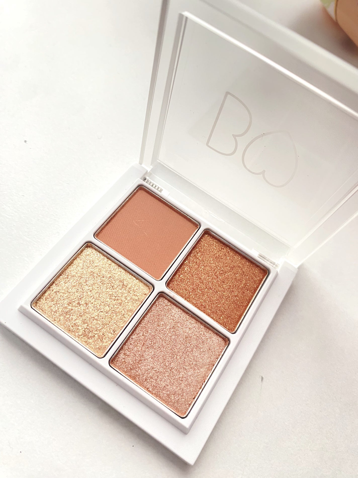 THE アイパレR/b idol/アイシャドウパレットを使ったクチコミ(1枚目)