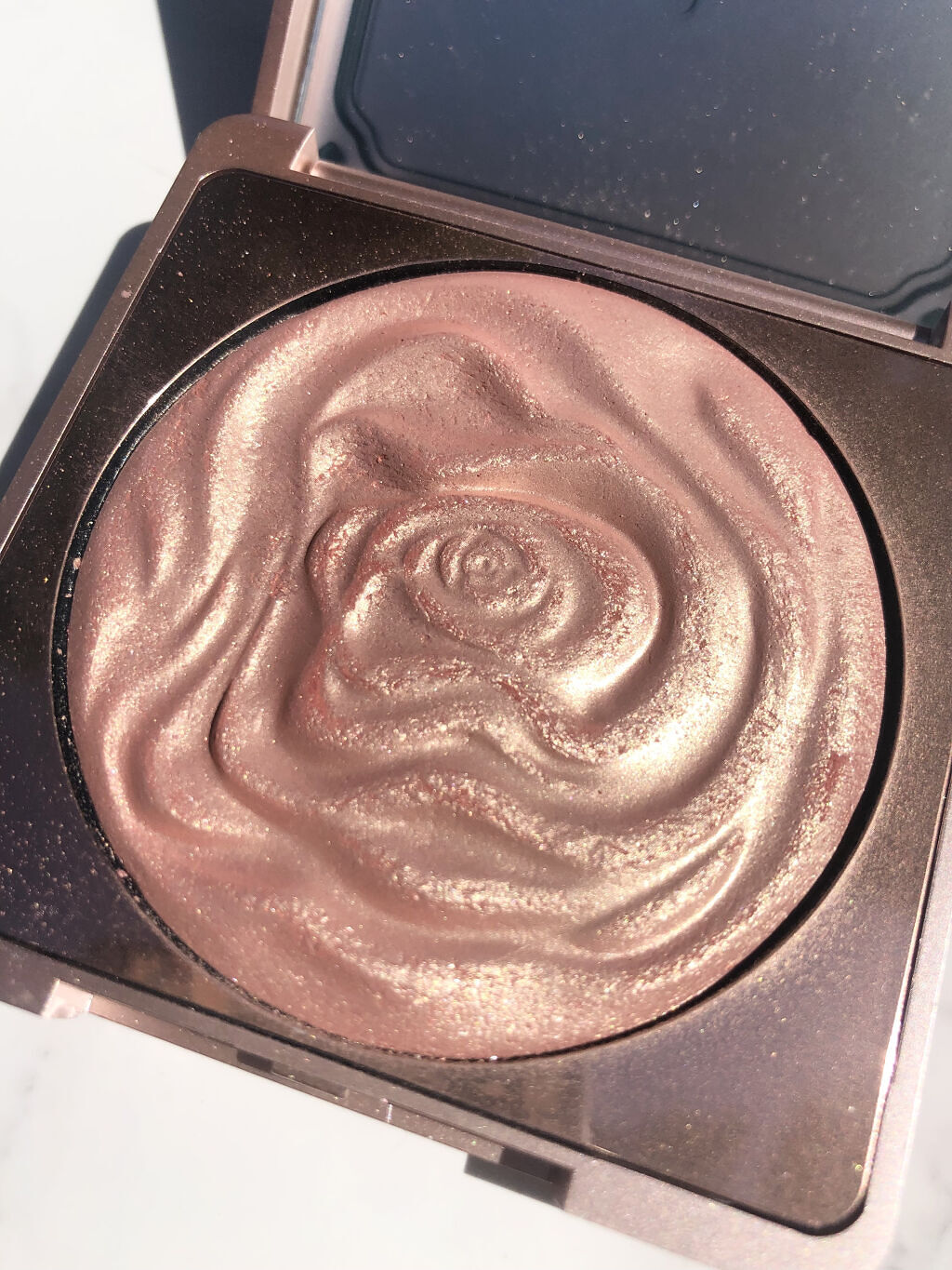 双花彫刻 ハイライト/花西子/パウダーハイライトを使ったクチコミ（3枚目）