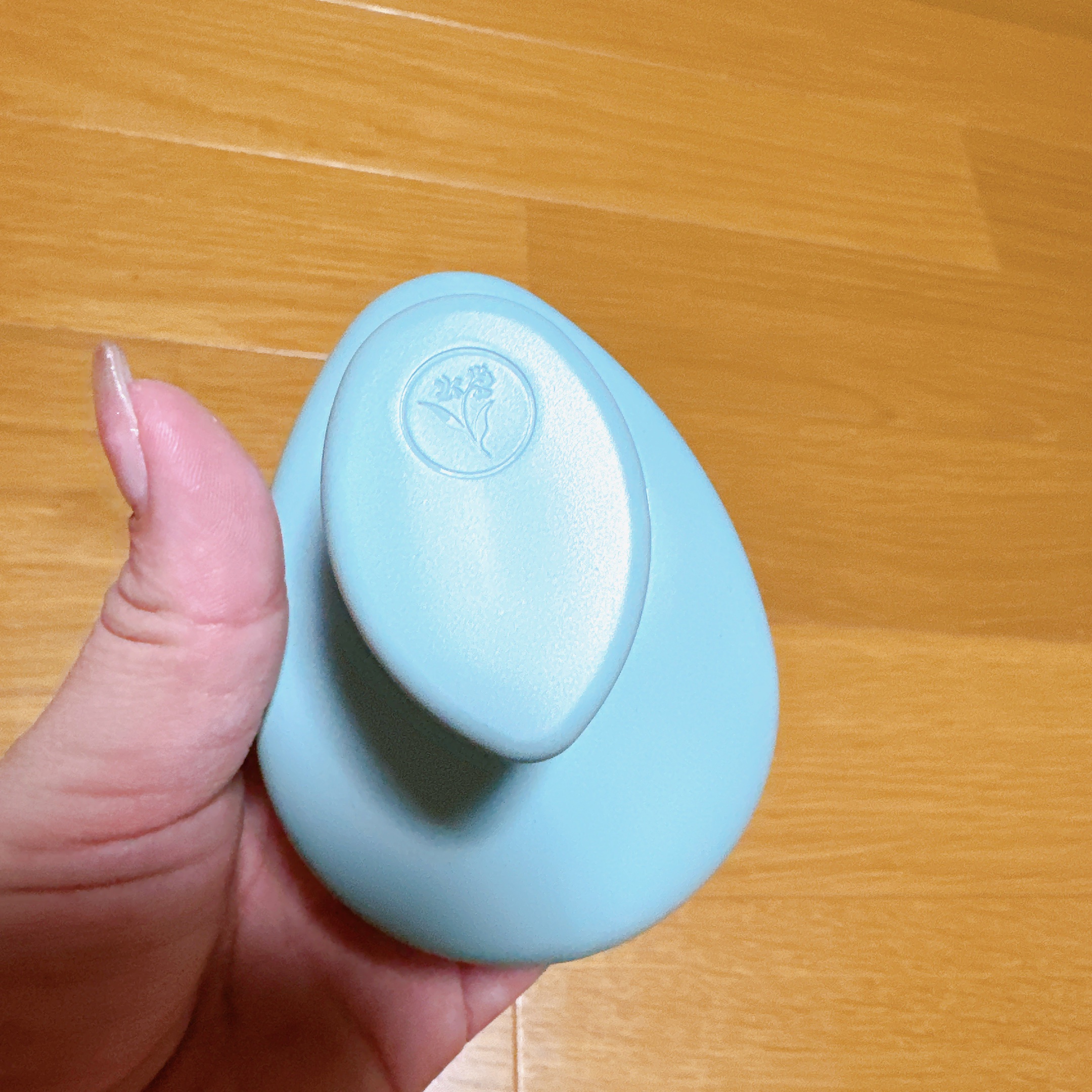 スカルプ ソリューション スカルプ ブラシ/AVEDA/スカルプブラシを使ったクチコミ（2枚目）