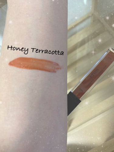 お気に入りリップ⸝⸝ᵕ ᵕ⸝⸝


ETVOS

MINERAL LIP PLUMPER DEEP

Honey Terracotta ハニーテラコッタ

少し前に偶然見つけて一目惚れ♡

塗りやすい形状だし、色も可愛い🤤

おすすめです＾＾

#エトヴォス #エトヴォス_リップ  #etvos  #etvos_リップ  #ミネラルリッププランパー ディープ #ハニーテラコッタ  #リップグロス  #グロス_プチプラ  #プチプラ  #プチプラリップ  #購入品  #コスメ購入品  #コスメマニア の画像 その2