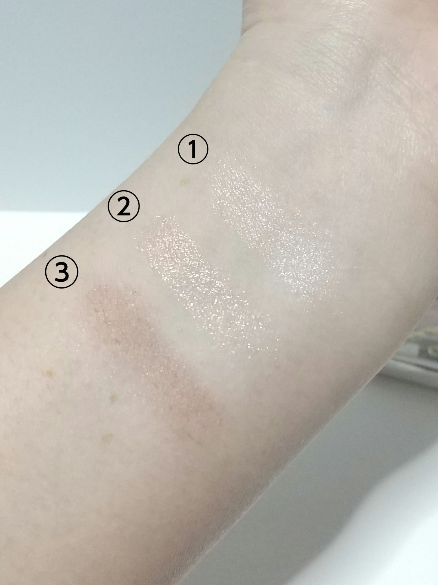 ライティングアップアイシャドウ/CEZANNE/アイシャドウを使ったクチコミ（3枚目）