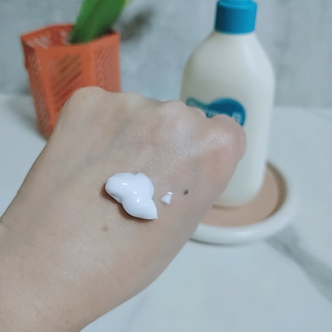 デイリーモイスチャーボディローション/Derma:B/ボディローションを使ったクチコミ（3枚目）