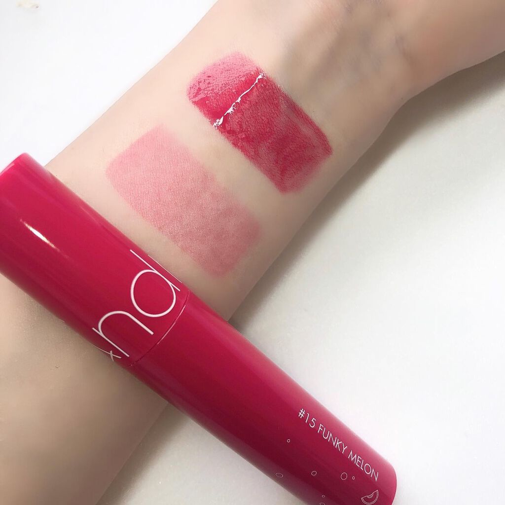 ジューシーラスティングティント 15 ファンキーメロン(FUNKY MELON)/rom&nd/リップティントを使ったクチコミ（3枚目）