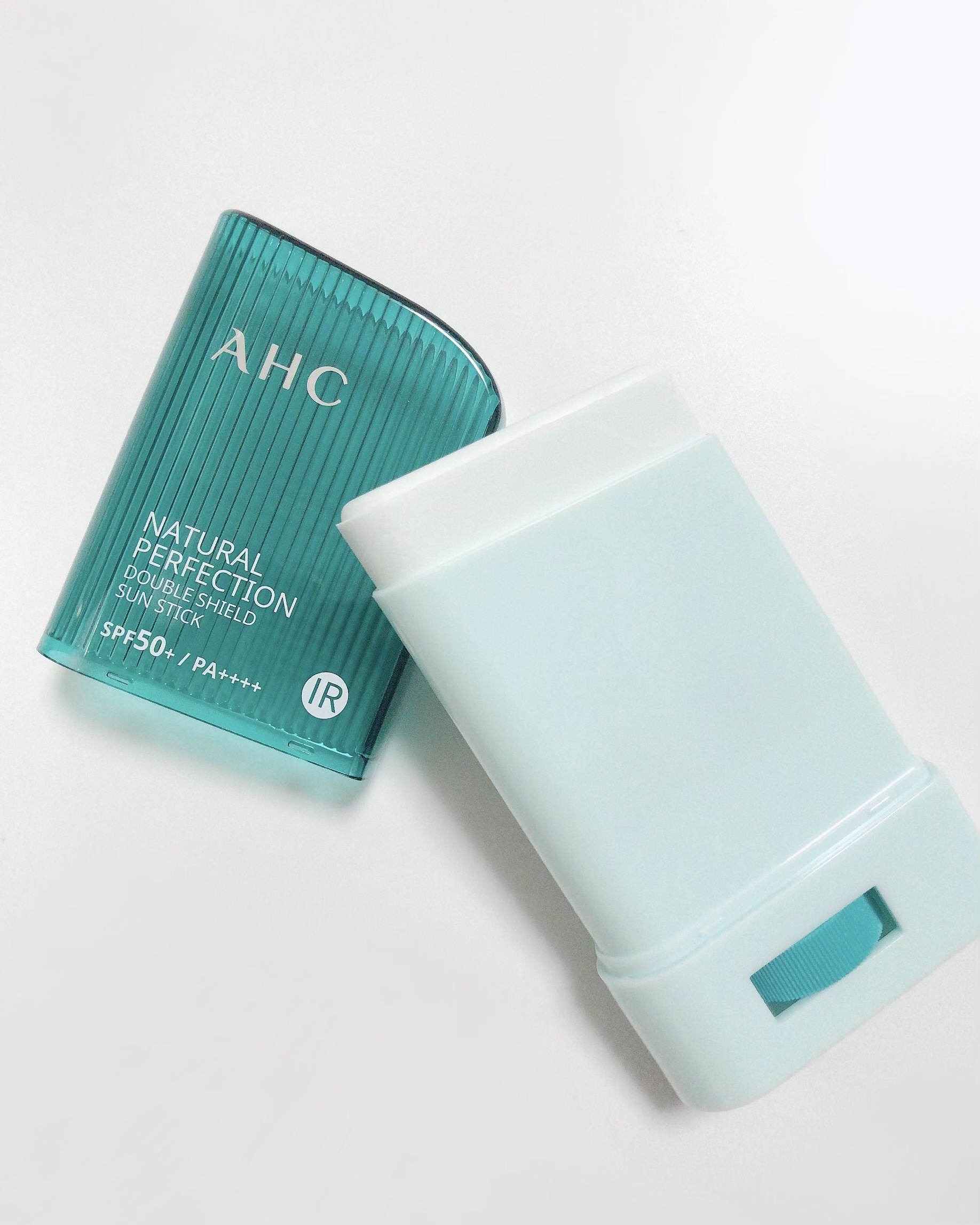 ナチュラル パーフェクション ダブル シールド サンスティック/AHC/日焼け止めスティックを使ったクチコミ（1枚目）