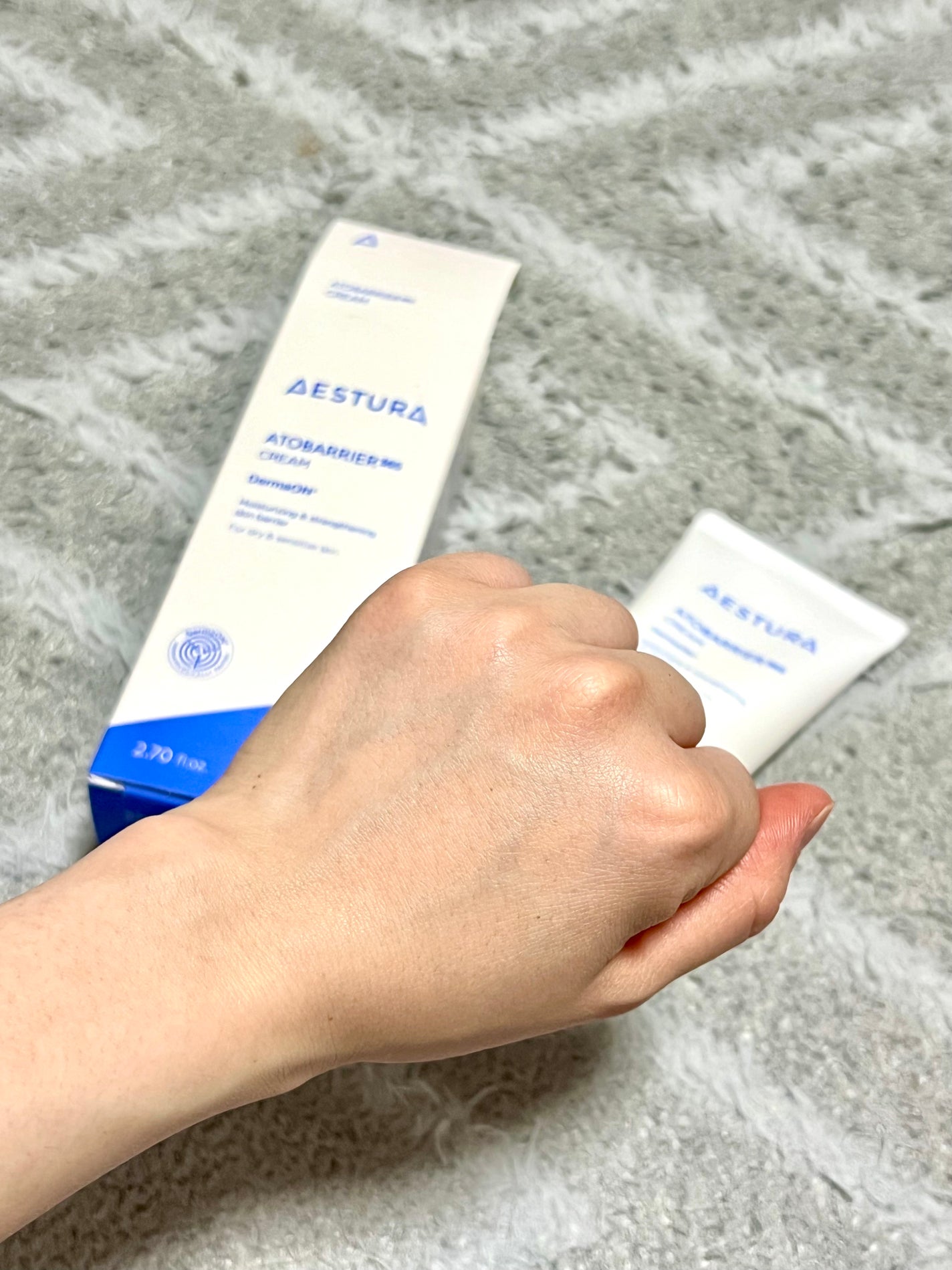 HARUKA on LIPS 「AESTURAアトバリア365クリームSNSでも大人気のアトバ..」(3枚目)