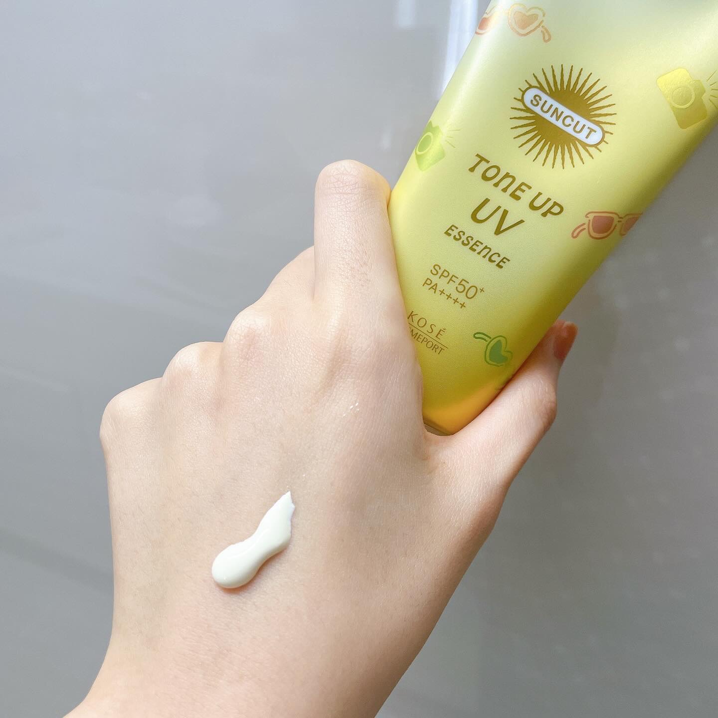 サンカットR トーンアップUV エッセンス/サンカット®/日焼け止めローションを使ったクチコミ（2枚目）