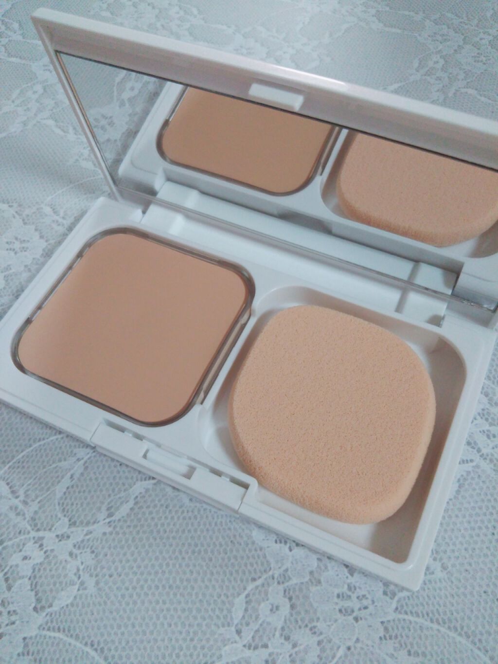 マットシフォン クリーミィパウダリーファンデ/KiSS/パウダーファンデーションを使ったクチコミ(2枚目)