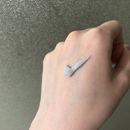 innisfree ヴォルカニック クレイムースマスク EXのクチコミ「innisfreeのヴォルカニック クレイムースマスク EX
だいぶ前、ローラが愛用とのこと.....」(3枚目)