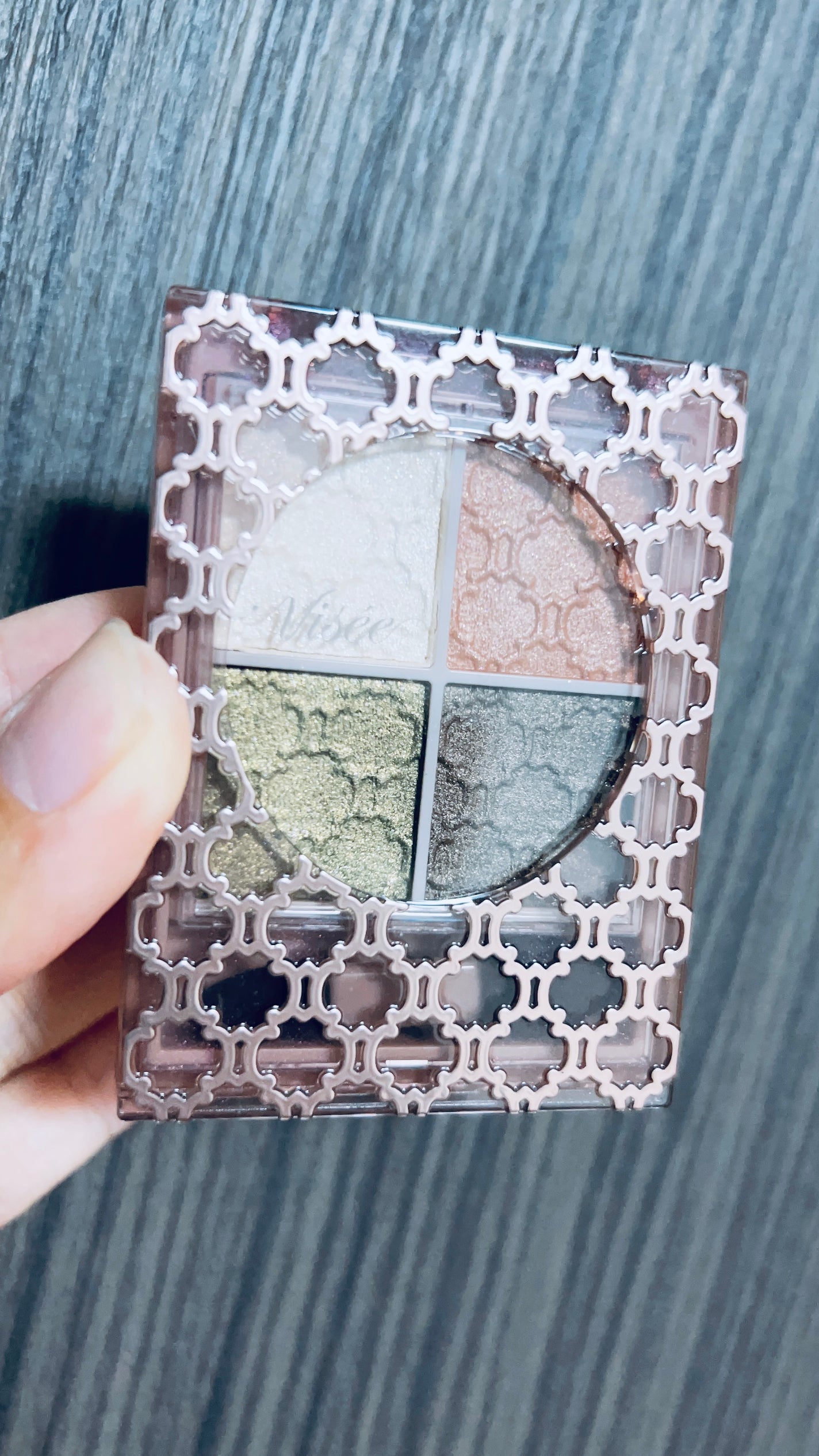 グロッシーリッチ アイズ N/Visée/アイシャドウパレットを使ったクチコミ(1枚目)