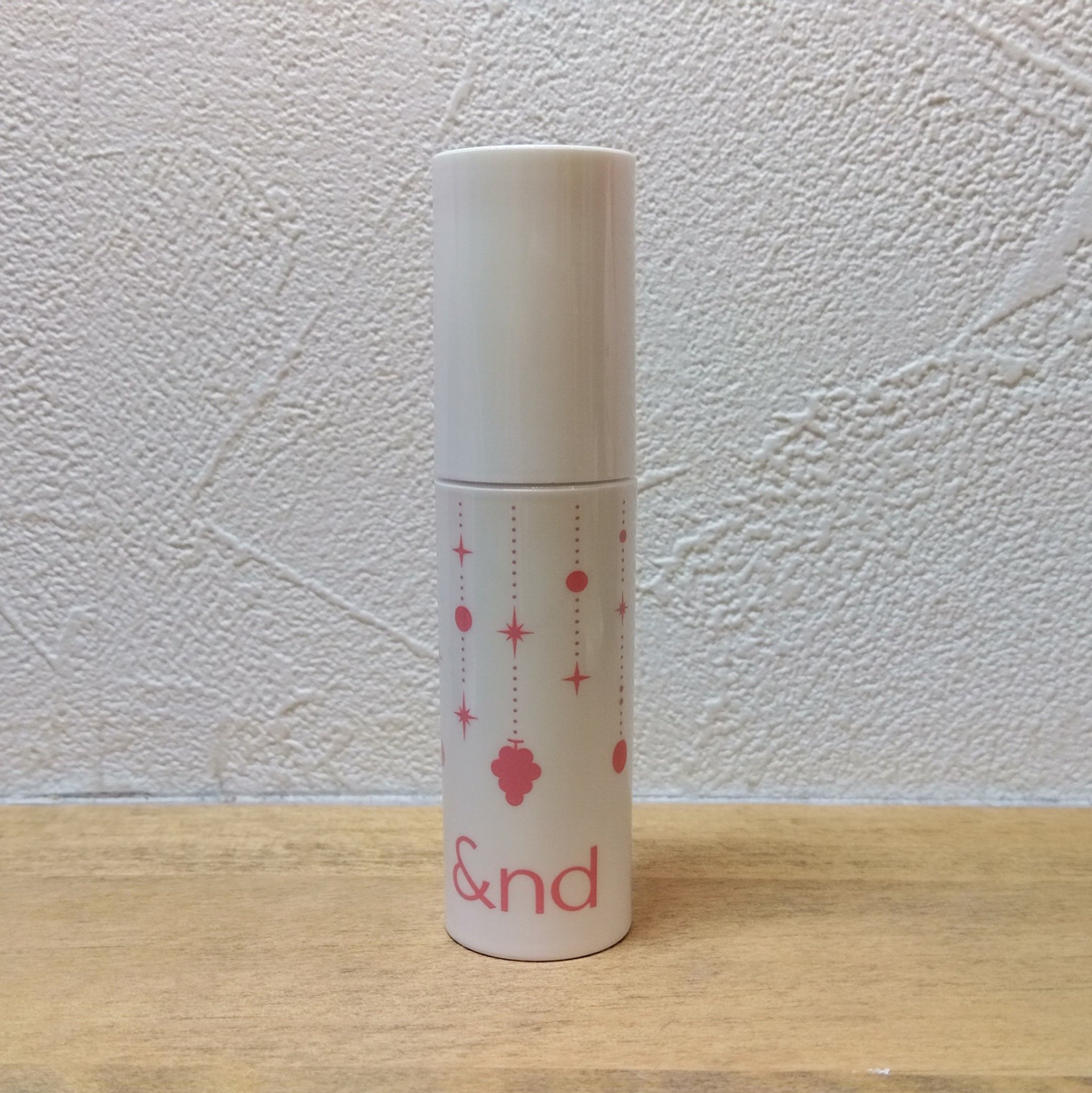 アンドバイロムアンド　グラッシーボムティント/&nd by rom&nd/リップティントを使ったクチコミ（1枚目）