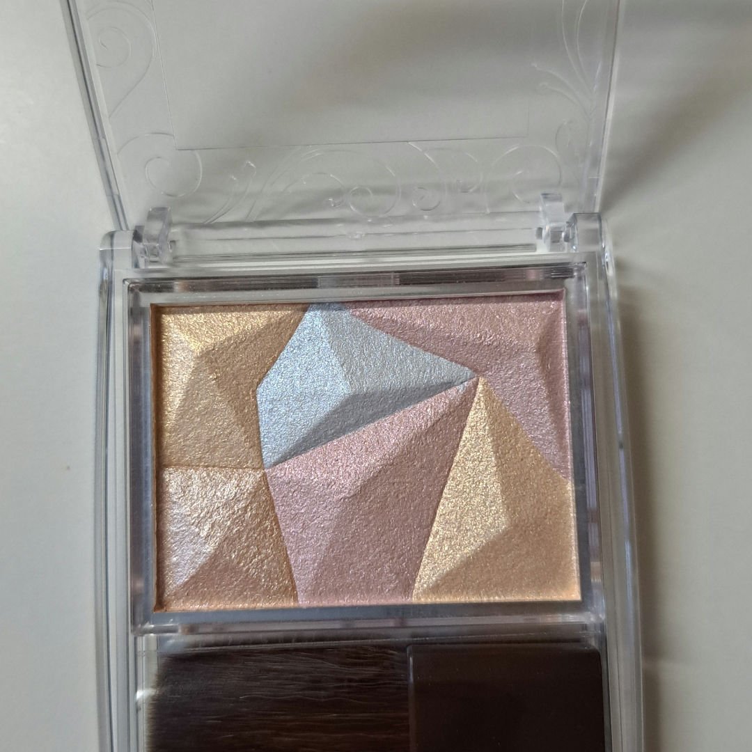 パールグロウハイライト/CEZANNE/ハイライト・シェーディングを使ったクチコミ（3枚目）