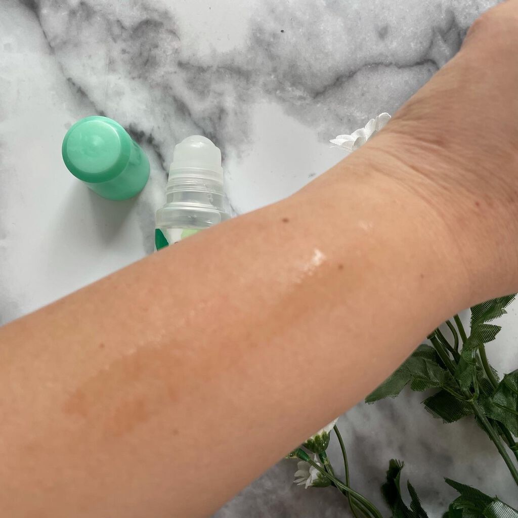 ちほ on LIPS 「この度、8×4様より、8×4ロールオン無香料をいただきお試しさ..」(3枚目)