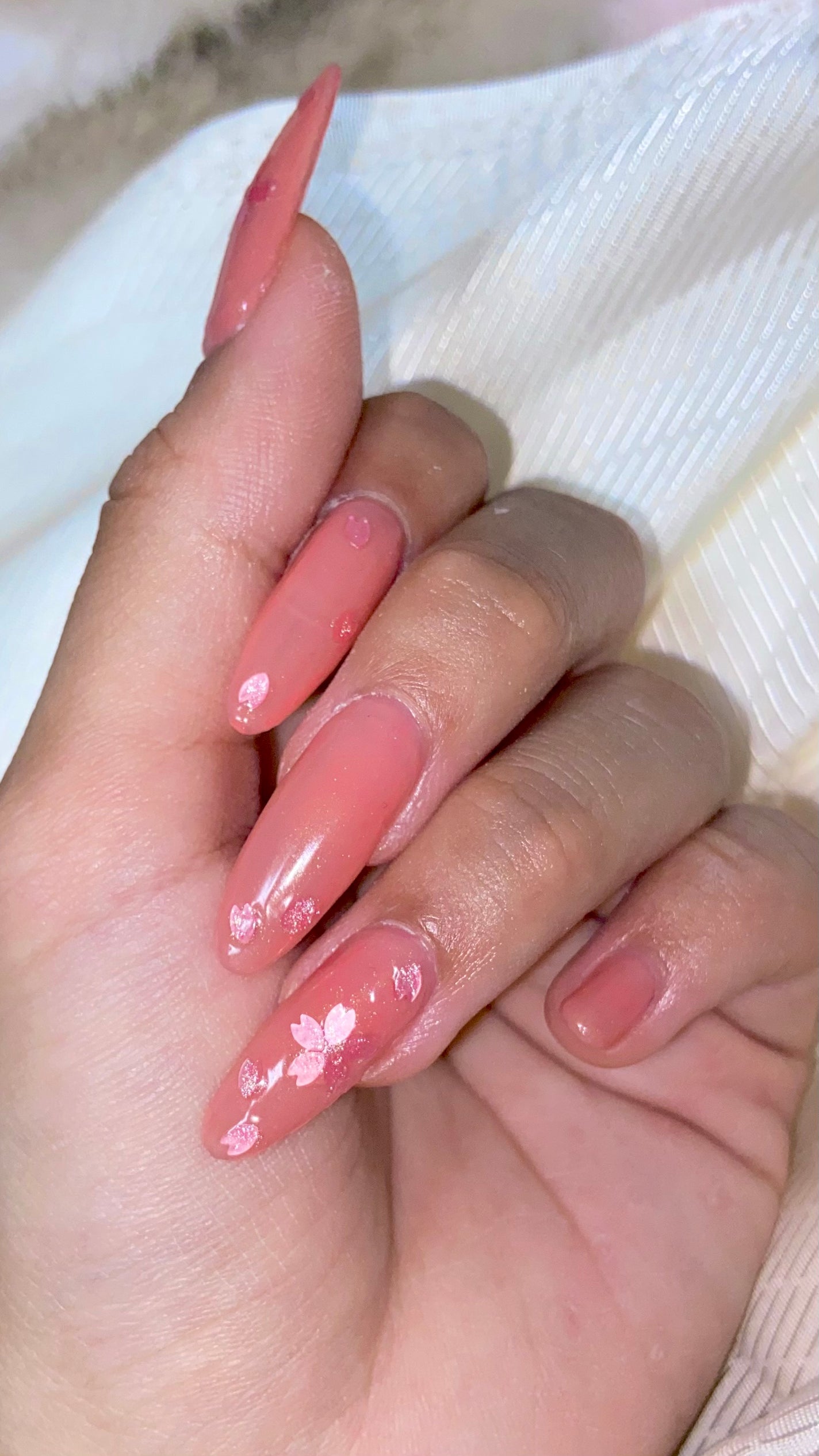 あめぴん on LIPS 「🌸めっちゃプチプラ🌸桜ネイル使用品SHIENのネイルチップSH..」(1枚目)