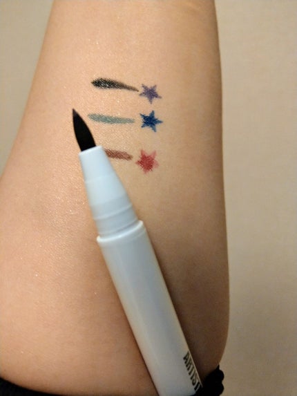 ARTISTARMAKE S スタンプライナー/COSMETIC PRESS/リキッドアイライナーを使ったクチコミ(2枚目)
