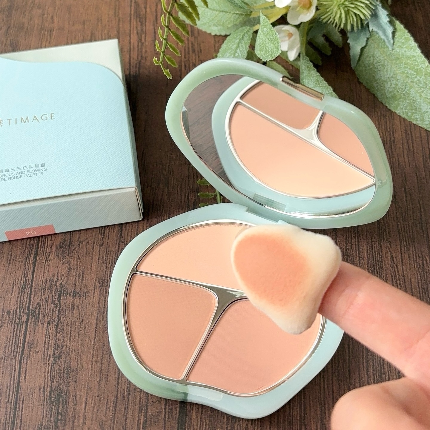 TIMAGE  3色チークパレット 04 ベージュ系/TIMAGE/パウダーチークを使ったクチコミ（3枚目）