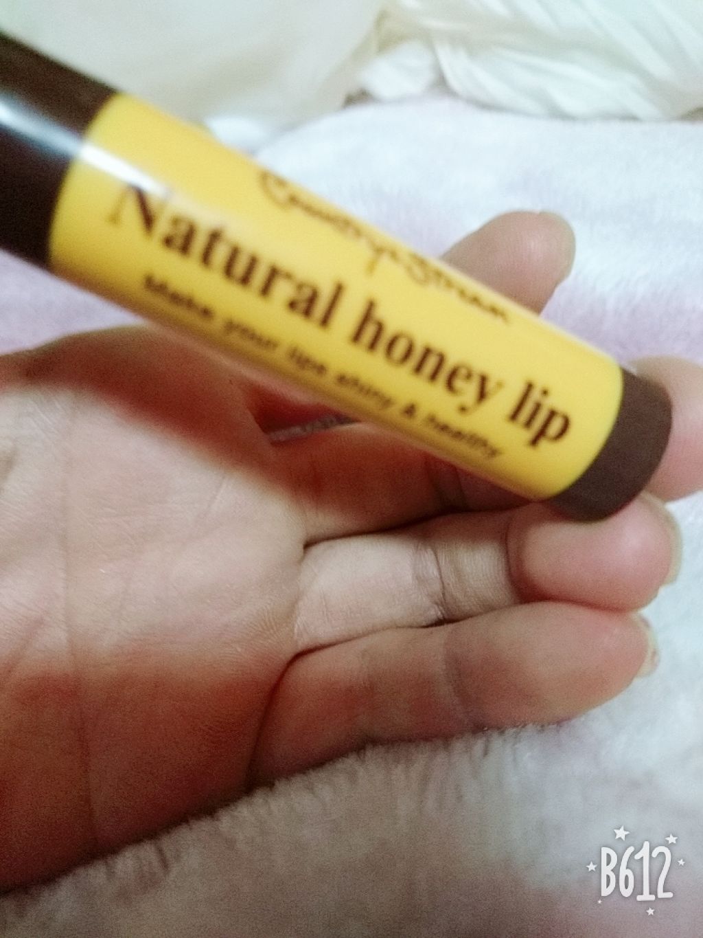 ハニーフルリップ HM/カントリー&ストリーム/リップ美容液を使ったクチコミ（1枚目）