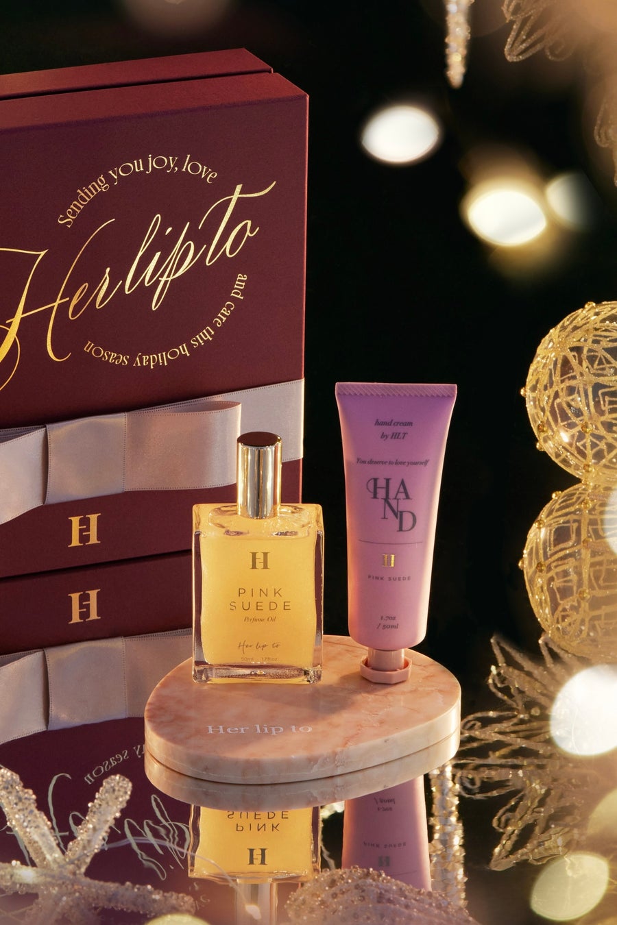 Her lip to BEAUTY HOLIDAY ROSE STONE SET