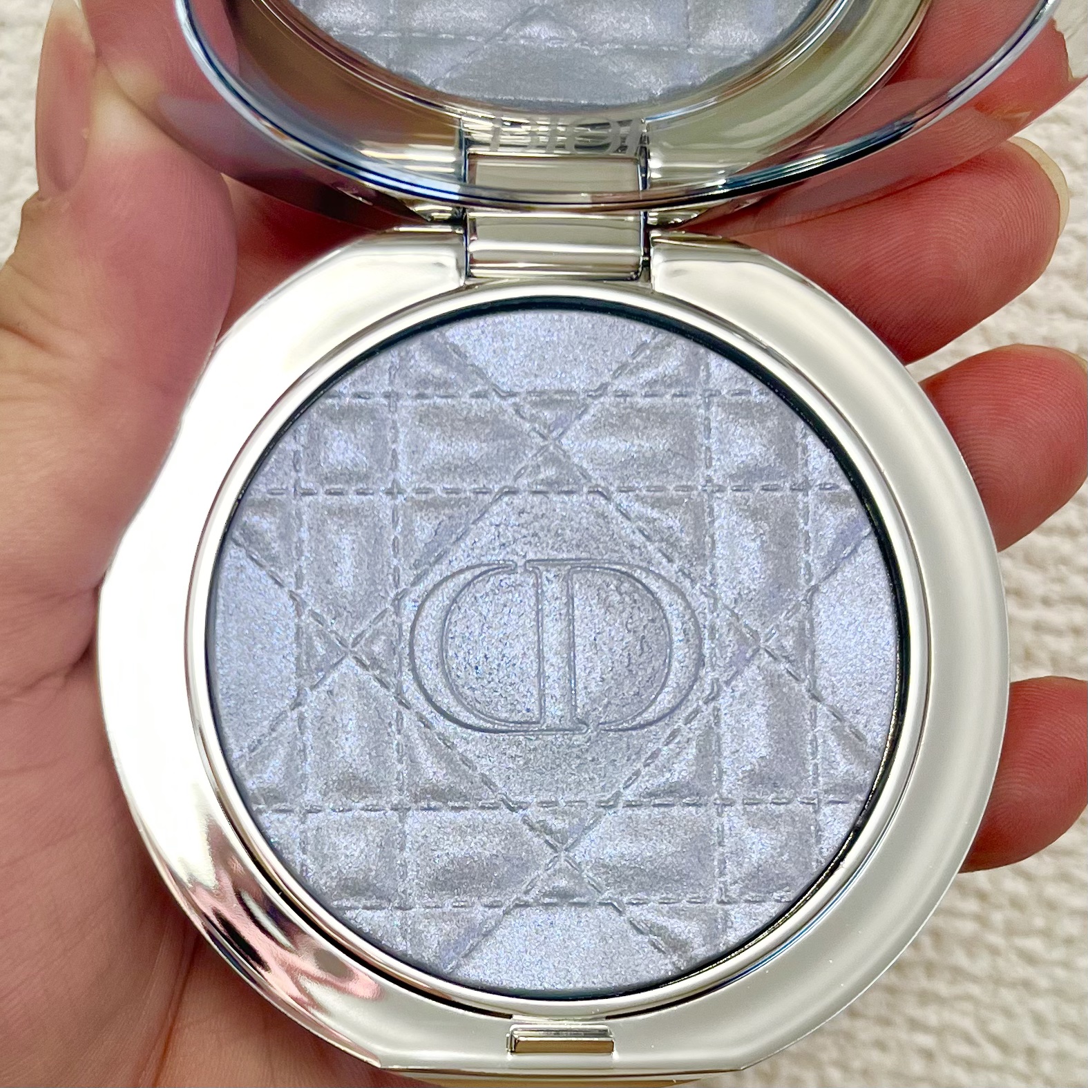 ディオールスキン フォーエヴァー グロウ ルミナイザー/Dior/ハイライトを使ったクチコミ（1枚目）