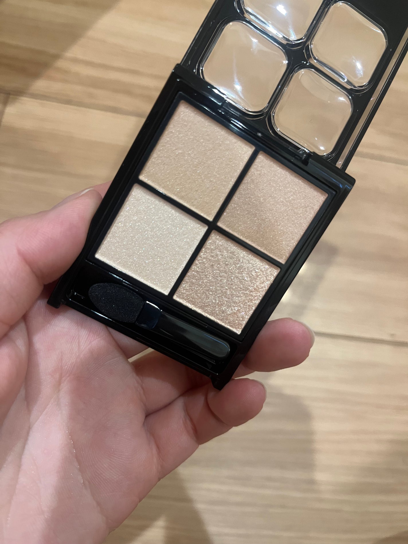 ケイト ポッピングシルエットシャドウ/KATE/アイシャドウパレットを使ったクチコミ(5枚目)