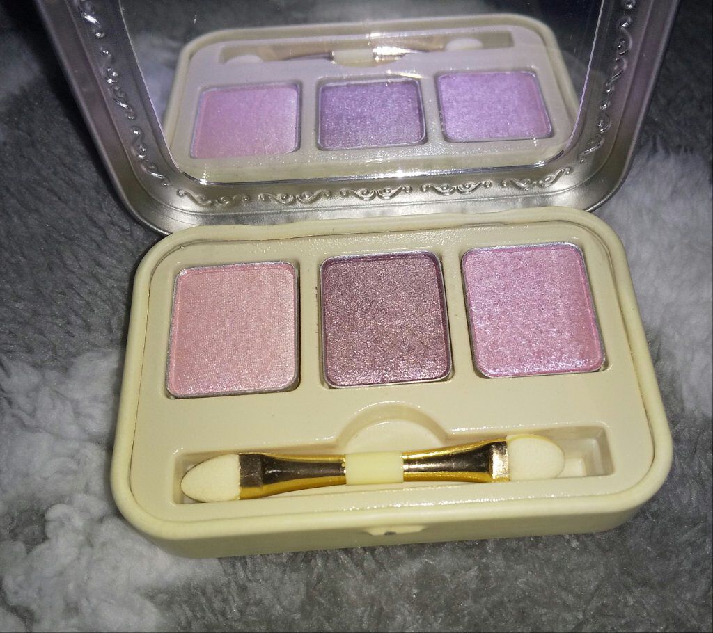 SKINFOOD シュガーブルームシャドーボックスのクチコミ「こんにちは🍀
コスメ大好き❤️ジュリクマ🐻です👍


#韓国コスメ
#スキンフード
#アイシャ.....」（2枚目）