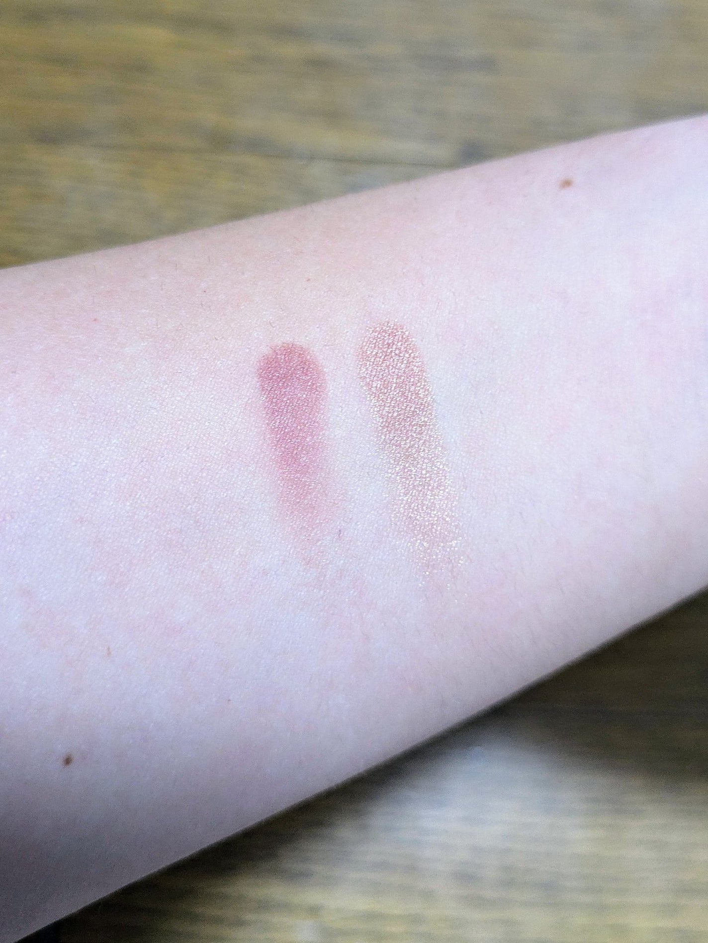 ツイン カラー アイシャドウ/ちふれ/アイシャドウパレットを使ったクチコミ(2枚目)