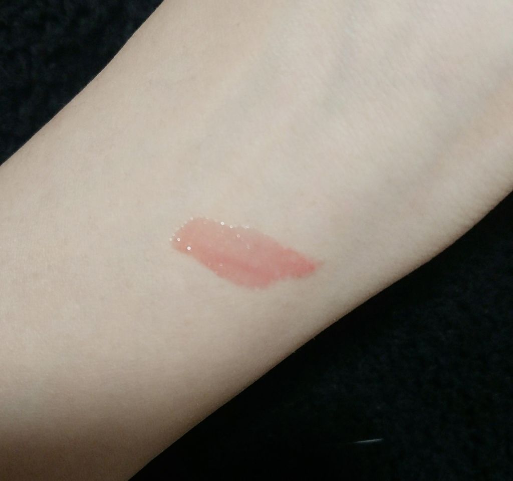 ハニーラスター r/ROAlív/リップグロスを使ったクチコミ(2枚目)