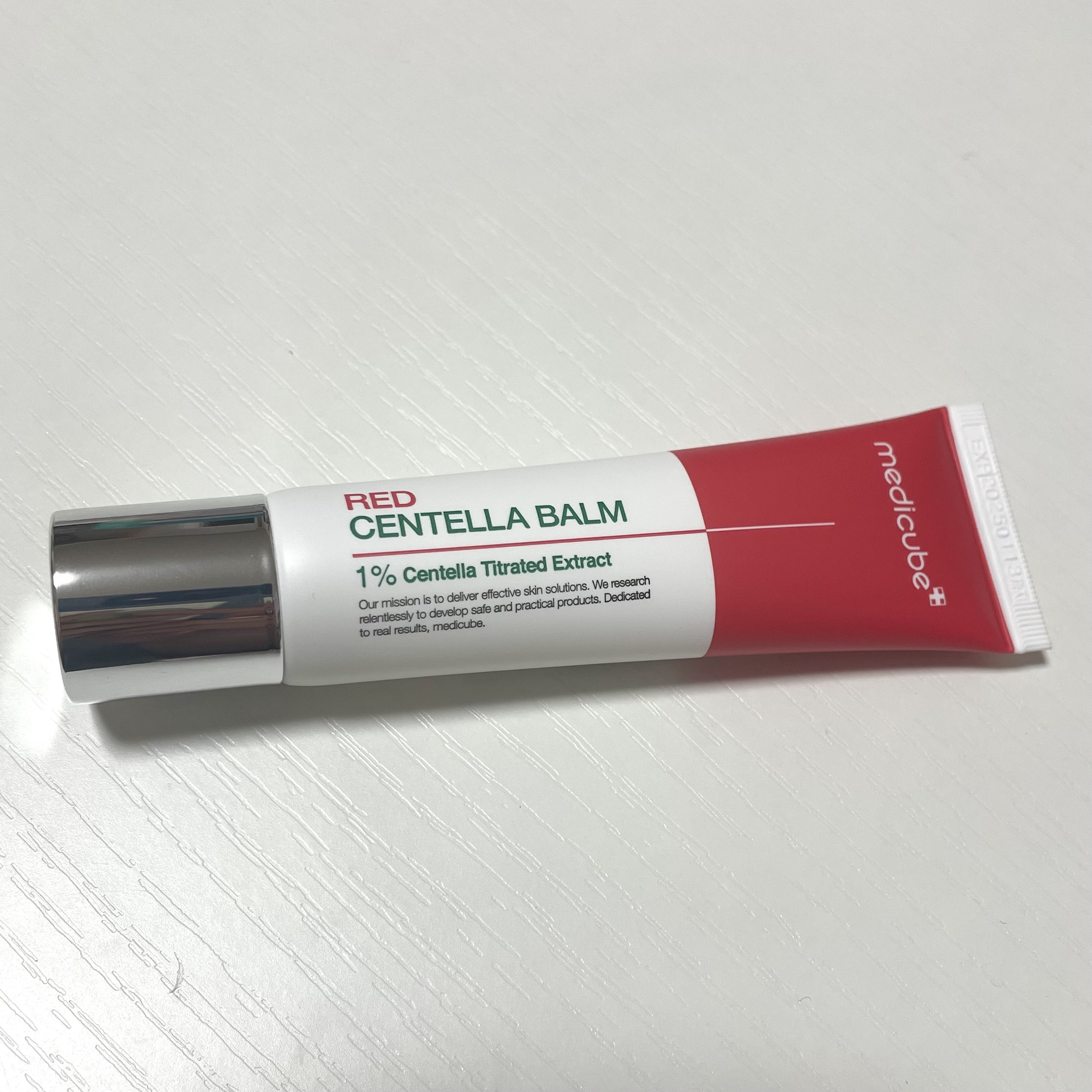 レッドシカバーム/MEDICUBE/フェイスクリームを使ったクチコミ（3枚目）