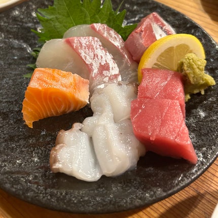 しに子ちゃん on LIPS 「こんにちは。明日からの三連休に備えて事前に怯えているしに子ちゃ..」(5枚目)