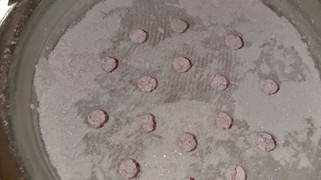 AQ MW フェイスパウダー/DECORTÉ/ルースパウダーを使ったクチコミ(3枚目)