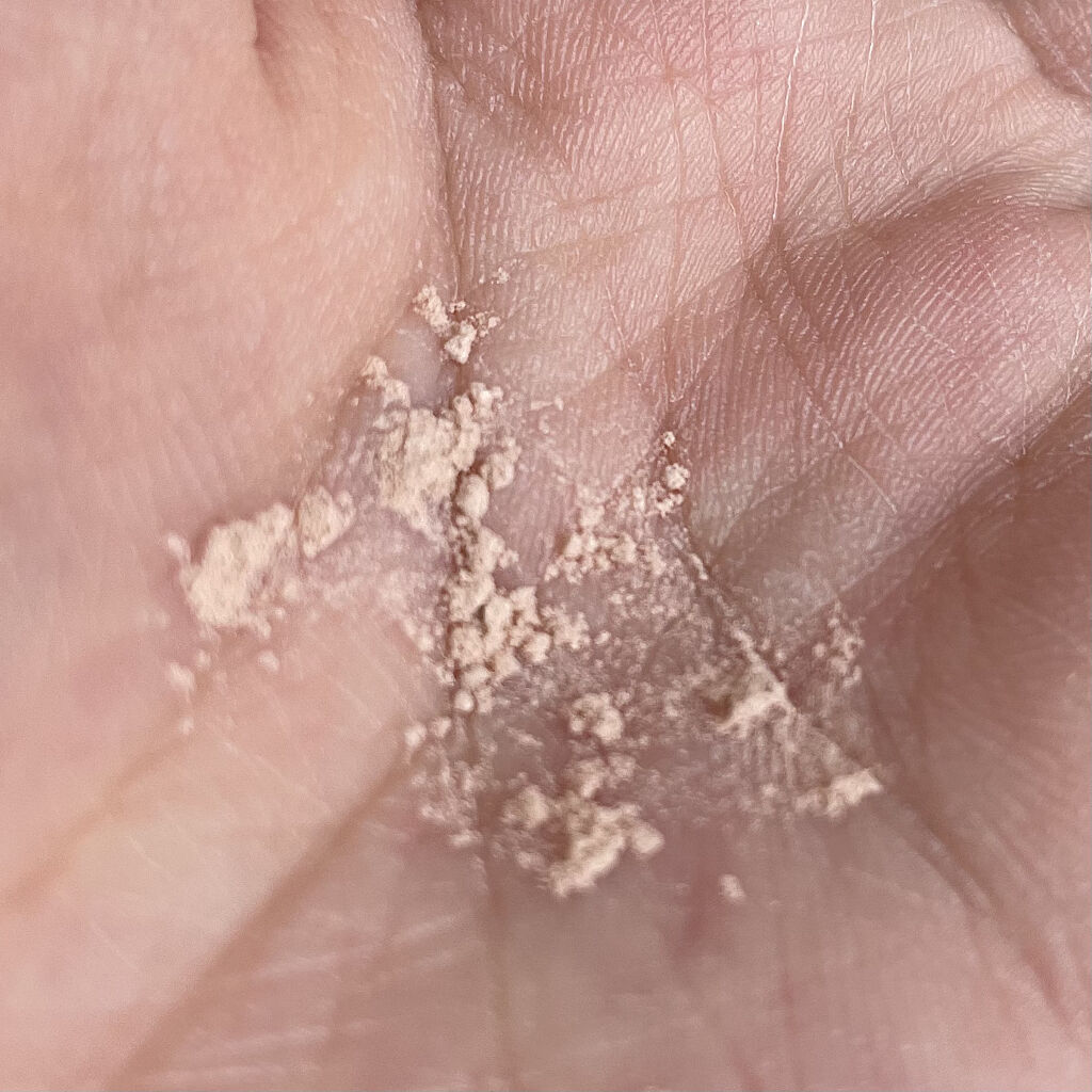 マジックパウダーBB/POND'S/ルースパウダーを使ったクチコミ（2枚目）