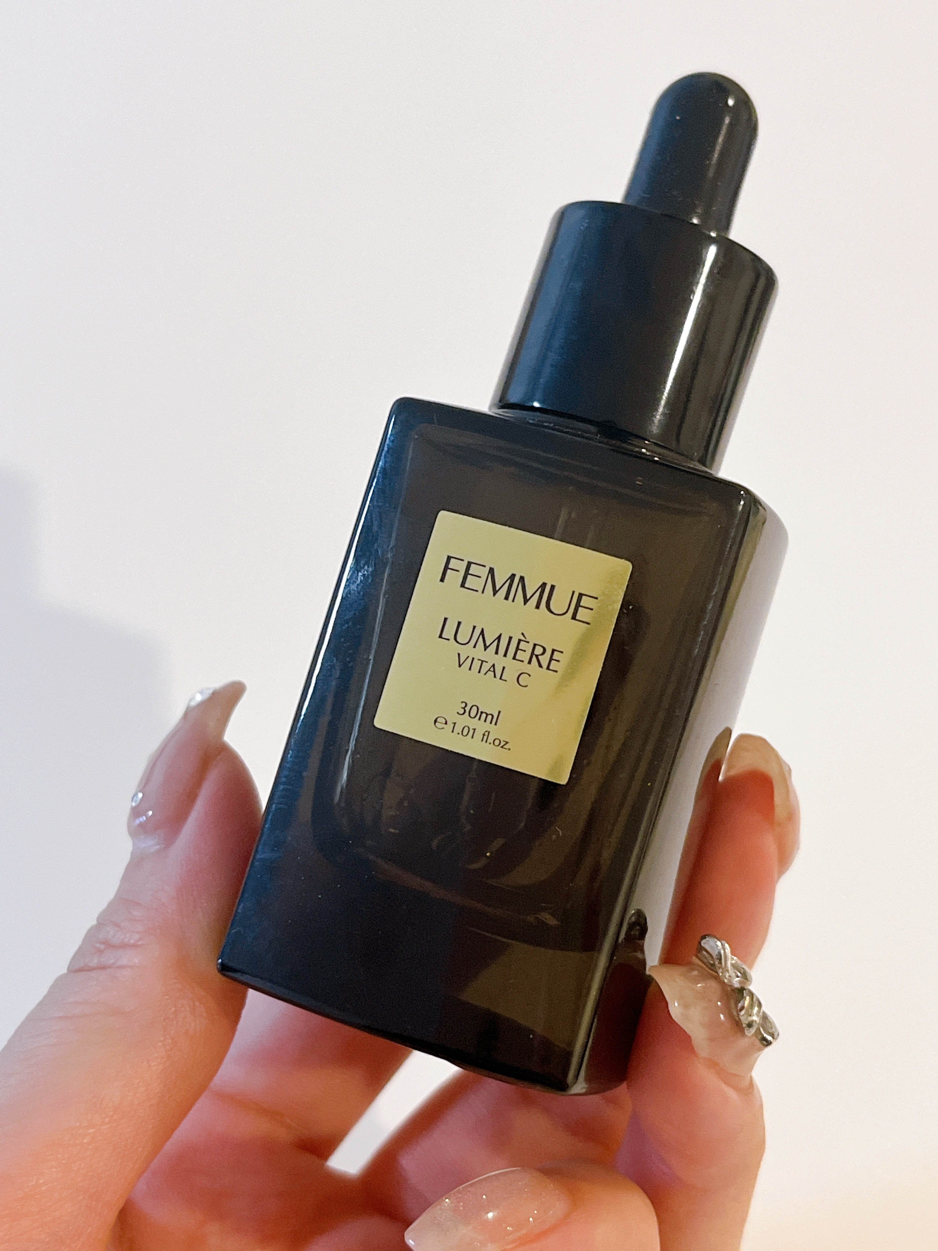 ルミエール ヴァイタルC/FEMMUE/ブースター・導入液を使ったクチコミ（2枚目）