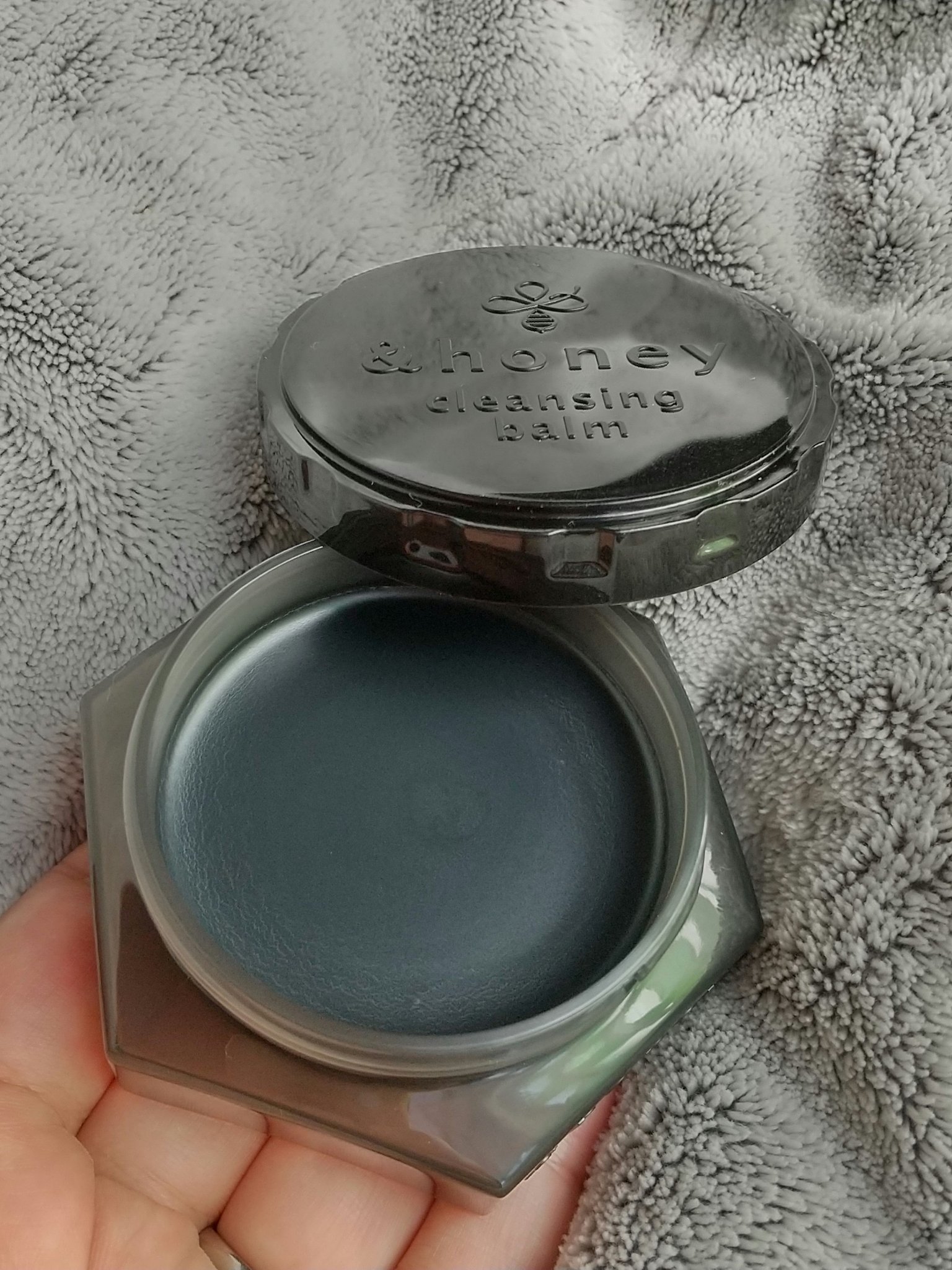 &honey アンドハニー クレンジングバーム ブラックのクチコミ「【使った商品】クレンジングバーム ブラックミニサイズ
【商品の特徴】お試しサイズ
【使用感】さ.....」（2枚目）