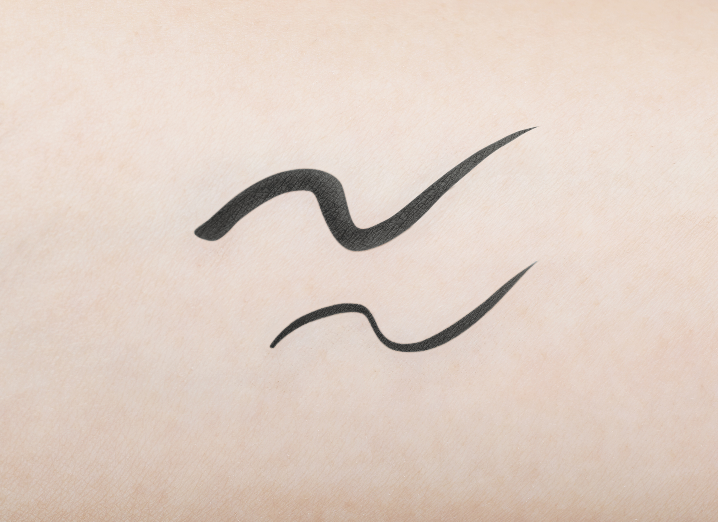 5WAYリキッドライナー 01 ミッドナイトブラック