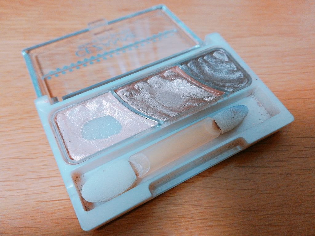トーンアップアイシャドウ/CEZANNE/アイシャドウパレットを使ったクチコミ(2枚目)
