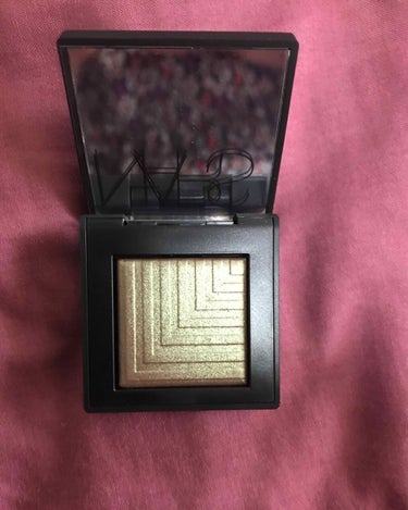 デュアルインテンシティーアイシャドー/NARS/パウダーアイシャドウを使ったクチコミ（2枚目）