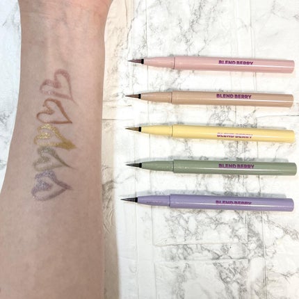 プレイフル リキッドアイライナー/BLEND BERRY/リキッドアイライナーを使ったクチコミ(3枚目)