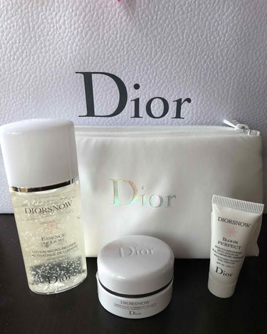 スノー エッセンス オブ ライト （医薬部外品）/Dior/美容液を使ったクチコミ（2枚目）