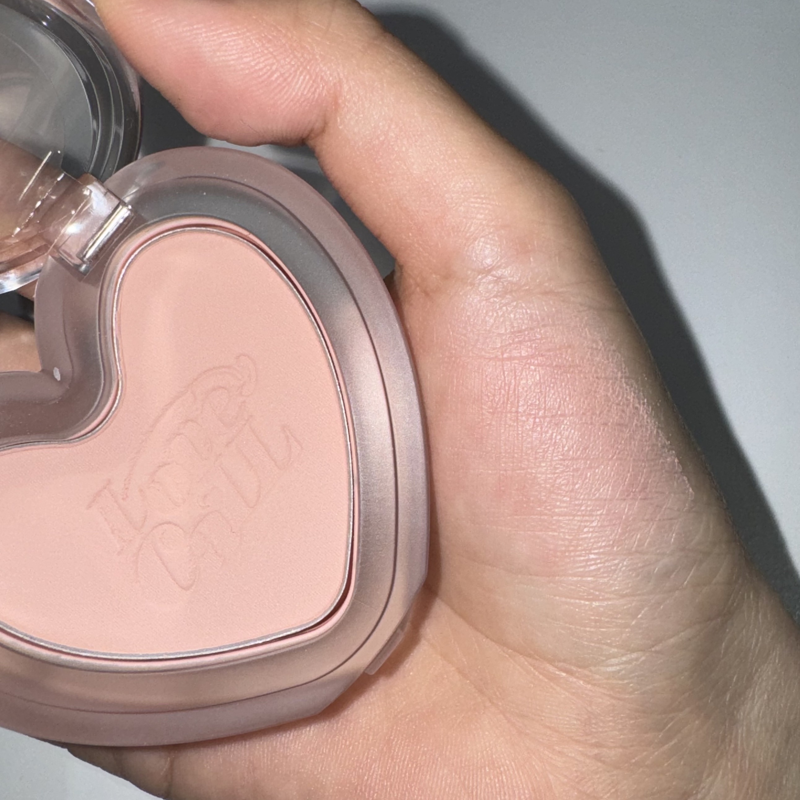 Luv Beam Blur Cheek 04 Blurry Rose/lilybyred/パウダーチークを使ったクチコミ（3枚目）