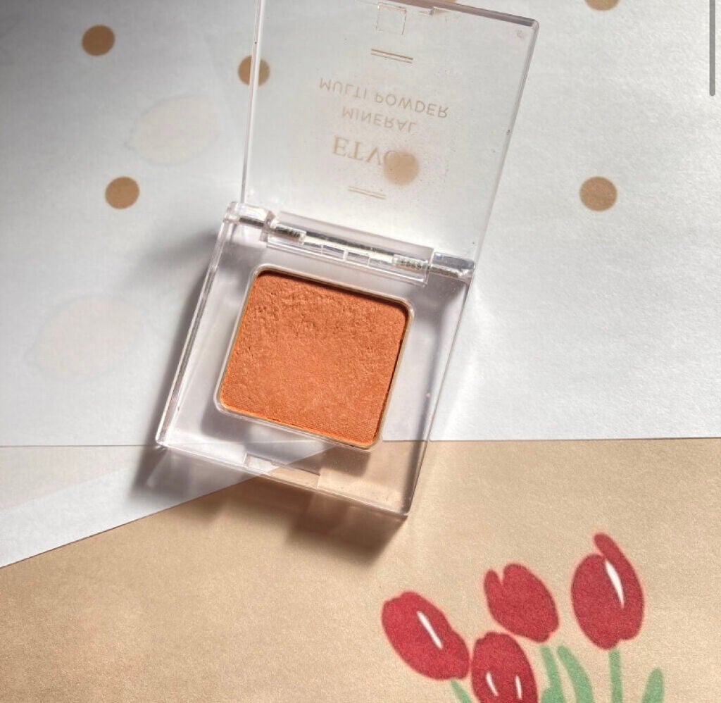 ミネラルマルチパウダー/エトヴォス/単色アイシャドウを使ったクチコミ(3枚目)