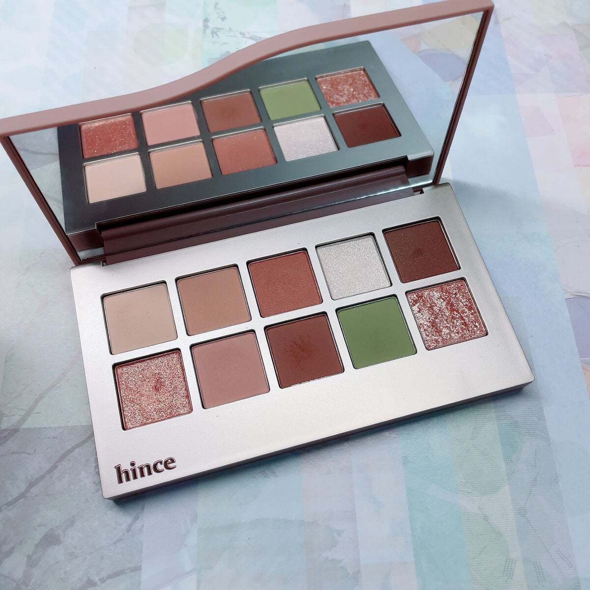ニューデップスアイシャドウパレット/hince/アイシャドウパレットを使ったクチコミ(3枚目)